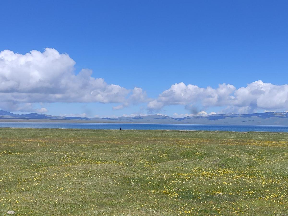 Yurt Camp Ali-Nur At Lake Song-Kol Юрточный Лагерь Али-Нур Озеро Сон-Куль Сон-Куль Кыргызстан Нарын Kyrgyzstan Naryn Dış mekan fotoğraf