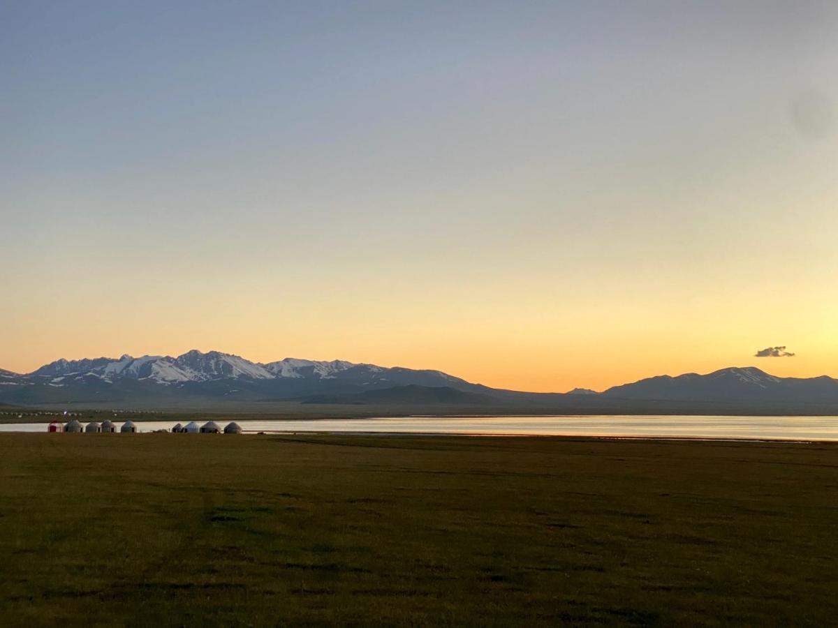 Yurt Camp Ali-Nur At Lake Song-Kol Юрточный Лагерь Али-Нур Озеро Сон-Куль Сон-Куль Кыргызстан Нарын Kyrgyzstan Naryn Dış mekan fotoğraf