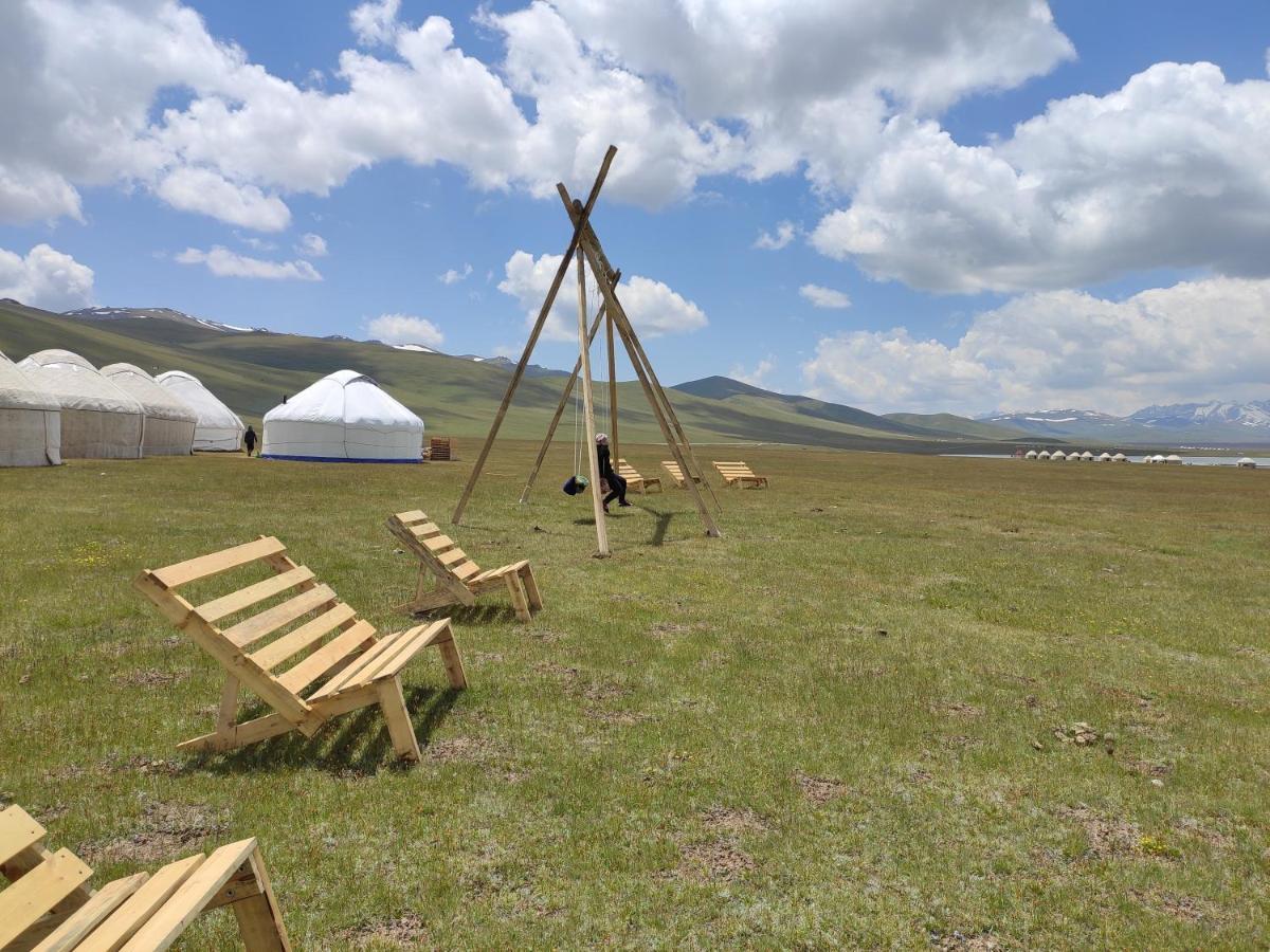 Yurt Camp Ali-Nur At Lake Song-Kol Юрточный Лагерь Али-Нур Озеро Сон-Куль Сон-Куль Кыргызстан Нарын Kyrgyzstan Naryn Dış mekan fotoğraf