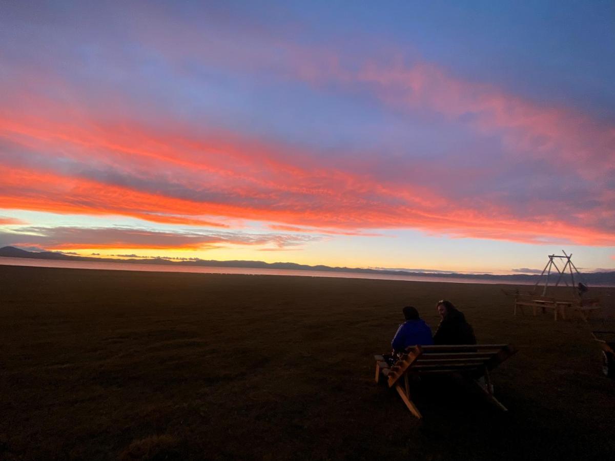 Yurt Camp Ali-Nur At Lake Song-Kol Юрточный Лагерь Али-Нур Озеро Сон-Куль Сон-Куль Кыргызстан Нарын Kyrgyzstan Naryn Dış mekan fotoğraf