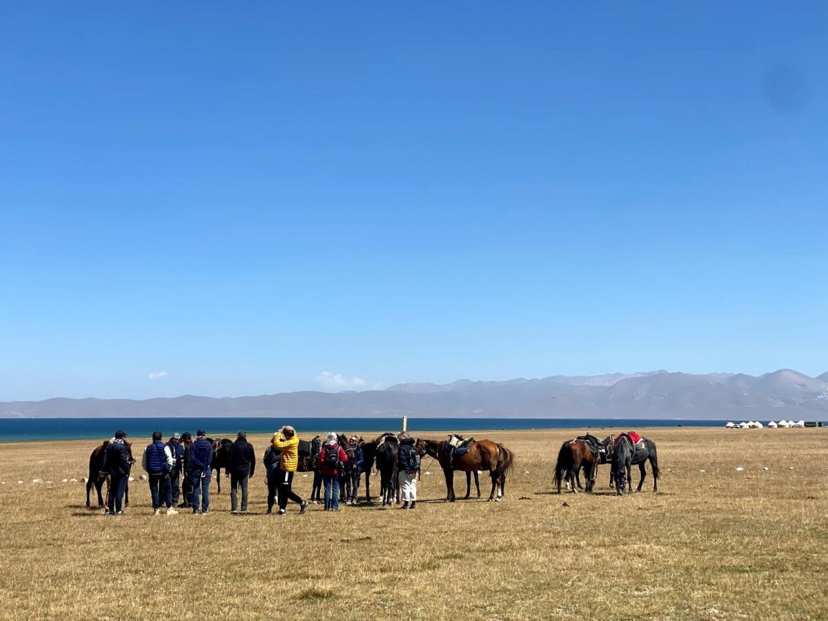 Yurt Camp Ali-Nur At Lake Song-Kol Юрточный Лагерь Али-Нур Озеро Сон-Куль Сон-Куль Кыргызстан Нарын Kyrgyzstan Naryn Dış mekan fotoğraf